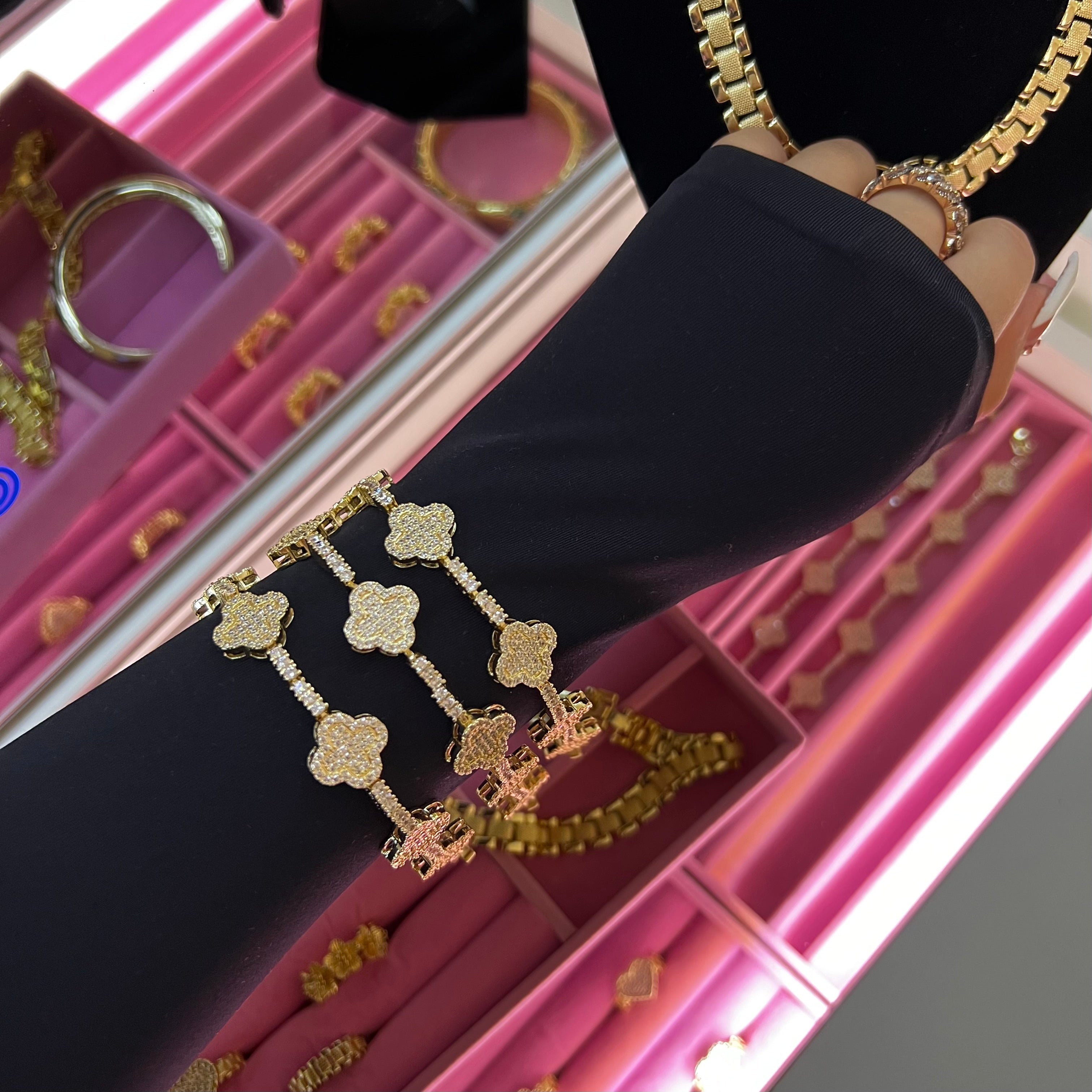 VC Clover Diamond Bracelet